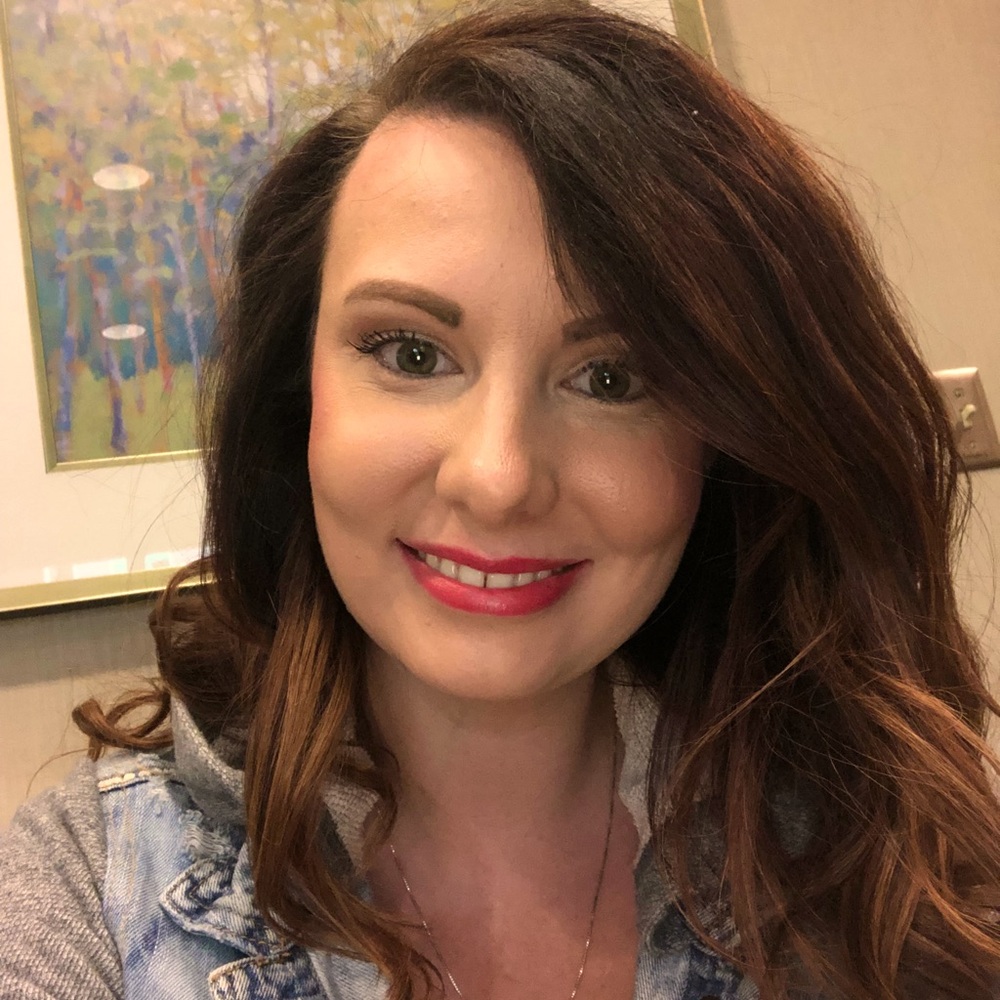 Meet your Posher, Courtney